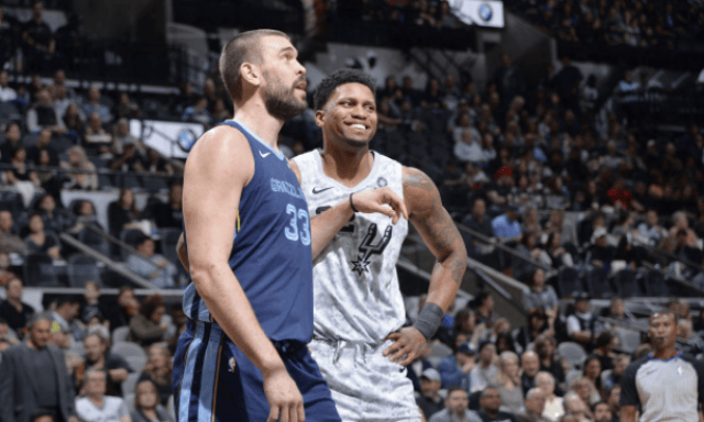 在聯賽中 在聯賽中